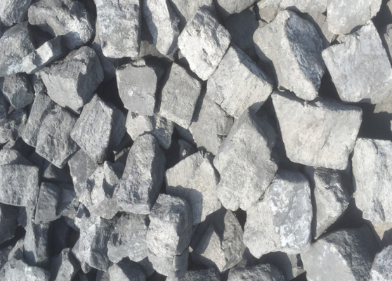 Des Koks-festen Brennstoffs niedriger s-hoher Qualität große Asche 80-120mm der Hitze-31000 Kj/Kg 8%